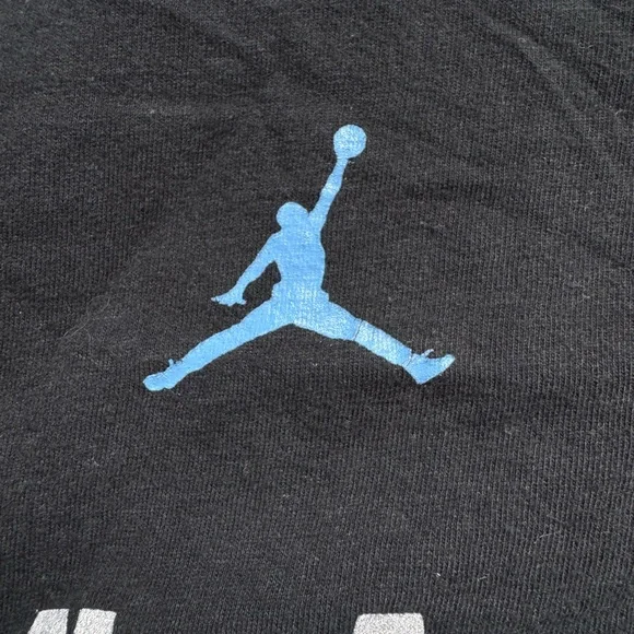 UNC  2017 National Champions Sweatshirt Nike Jordan Logo Men’s XL Basketball - Picture 3 of 4